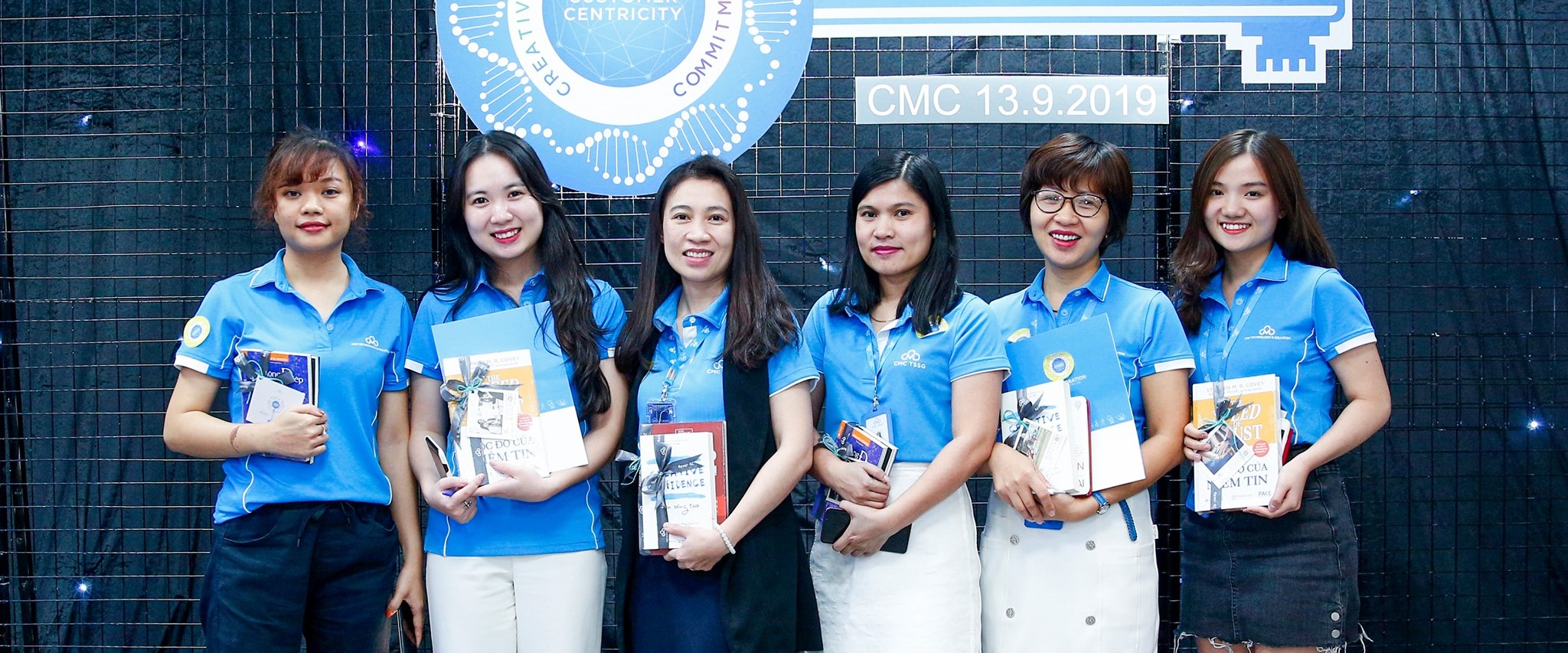 Mẫu áo thun đồng phục công ty CMC