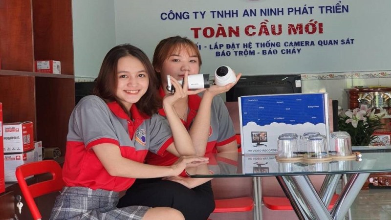 Mẫu đồng phục nhân viên công ty lắp đặt camera Toàn Cầu Mới