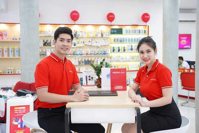 Nhân viên công ty công nghệ Viettel