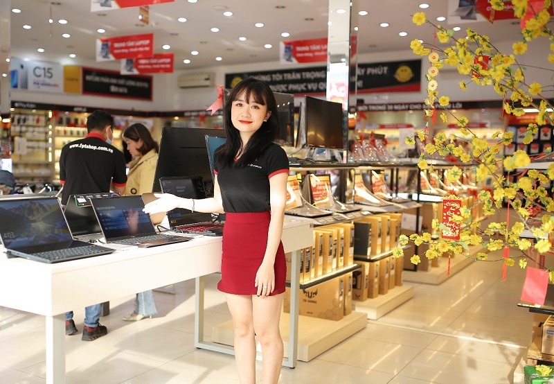 Mẫu áo đồng phục nhân viên tại FPT Shop