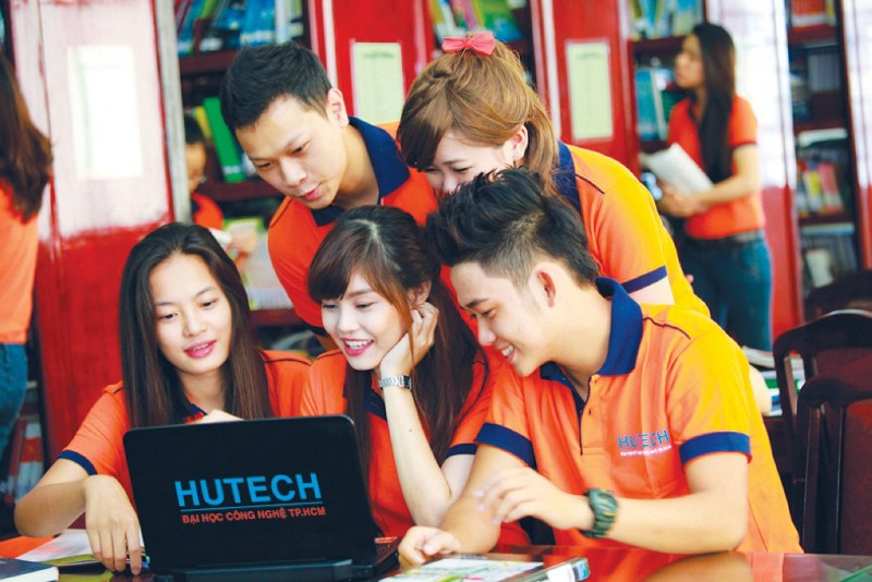 Đồng phục sinh viên trường Hutech
