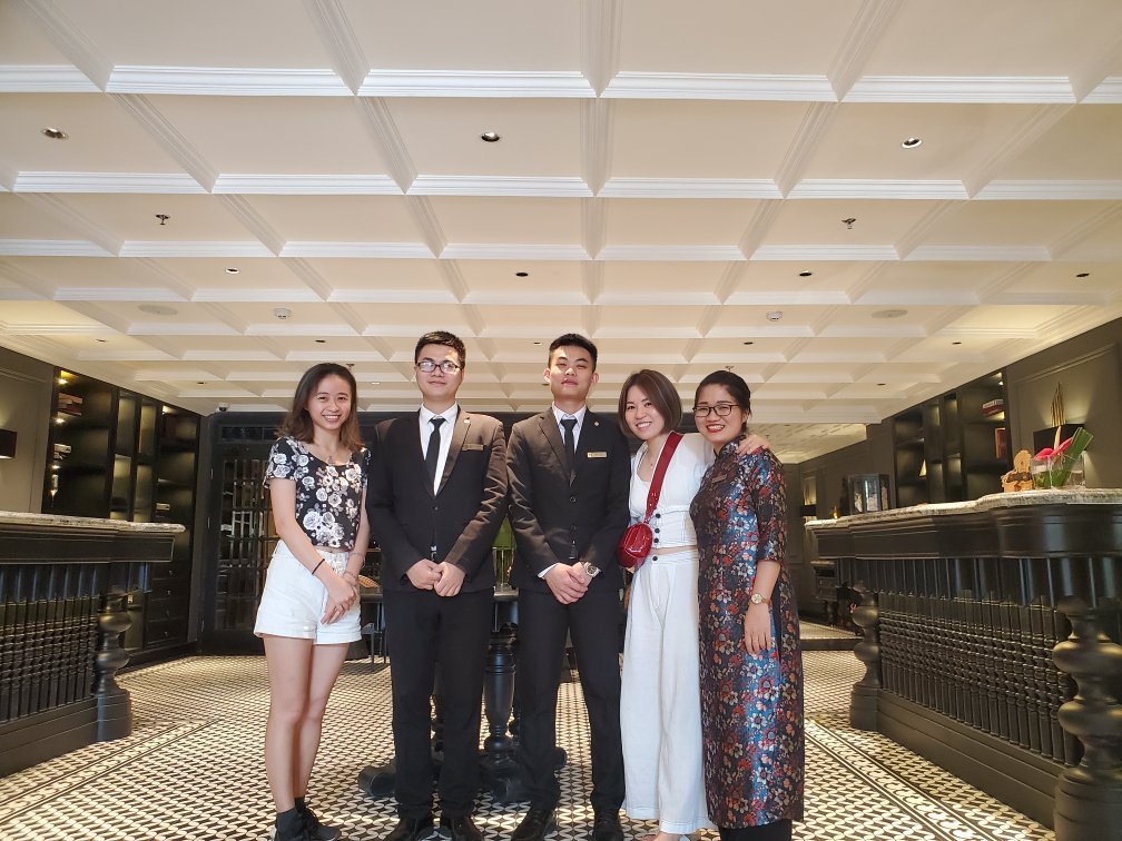 Đồng phục nhân viên tại La Siesta Central