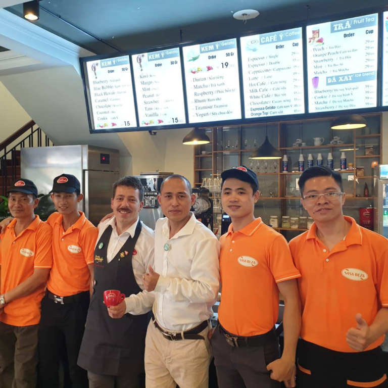 Mẫu áo thun đồng phục quán kem Sasa Beza