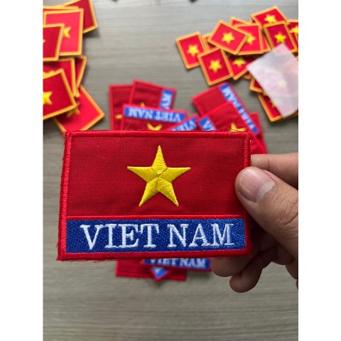 Mẫu lá cờ thêu may áo võ phục