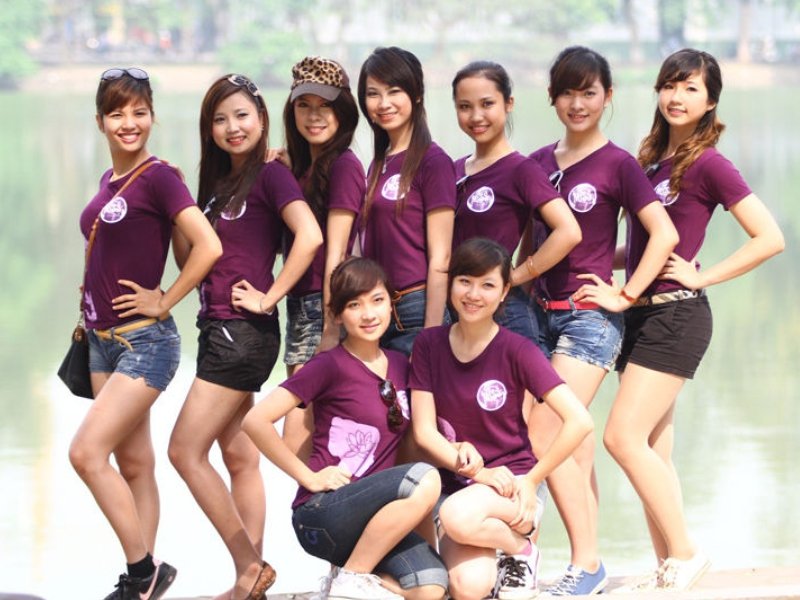 Giá may áo thun đồng phục hợp lý