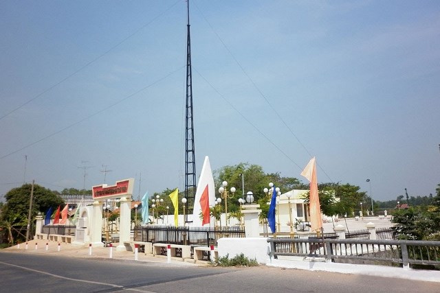 cột cờ dây thép