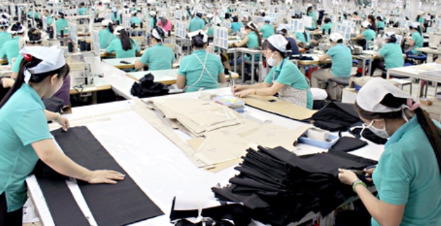 Mẫu áo thun đồng phục công nhân