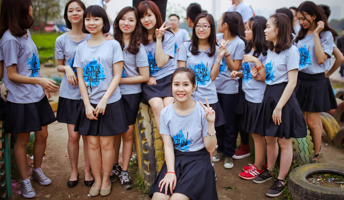 Những Mẫu Áo Thun Đồng Phục Đẹp Chào Hè 2019