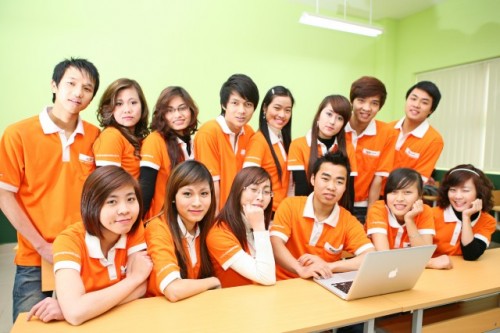 Tăng chất lượng hình ảnh công ty nhờ mẫu áo đẹp