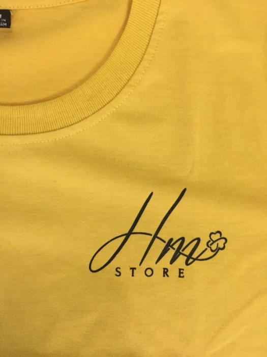 Áo thun đồng phục của HM store đặt cho nhân viên Áo thun đồng phục của HM store đặt cho nhân viên