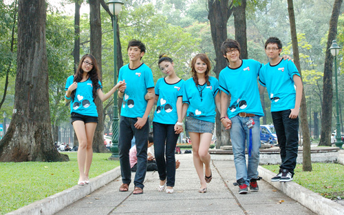 Nên mua áo phông đồng phục ở đâu?