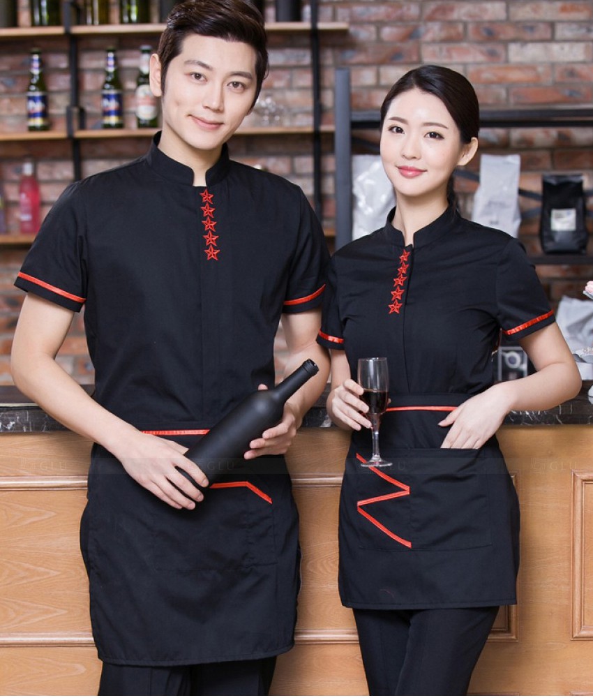 Nhân viên tư vấn nhiệt tình khi cần mua tạp dề