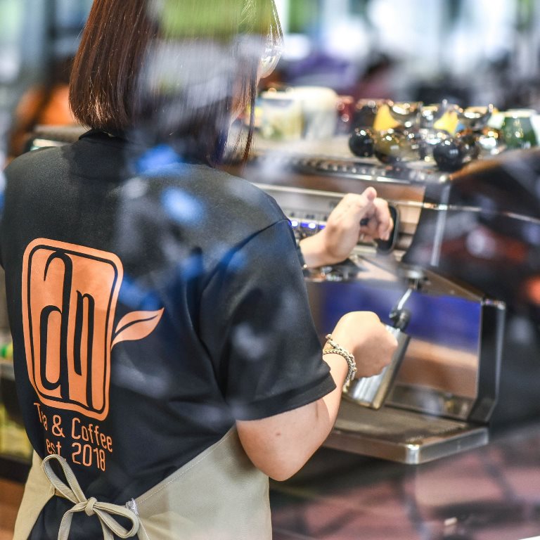 Đồng phục nhân viên tại quán cà phê An Tea & Coffee - Hình 1