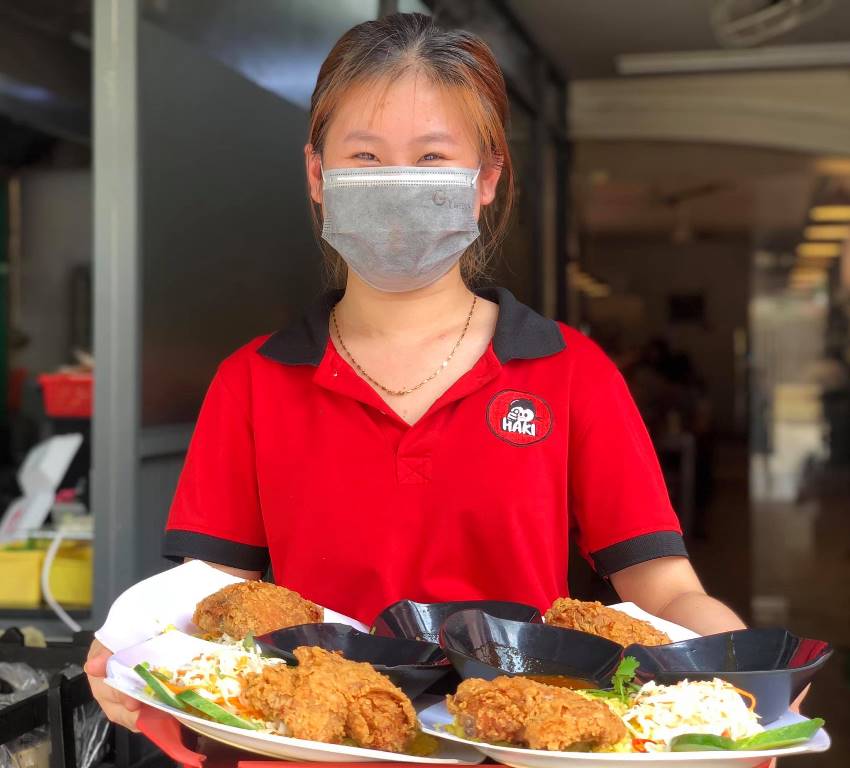 Nhân viên tại Haki tea coffee & food - Hình 2