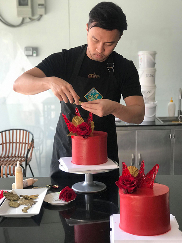 Tấm lá chắn cho người làm bếp