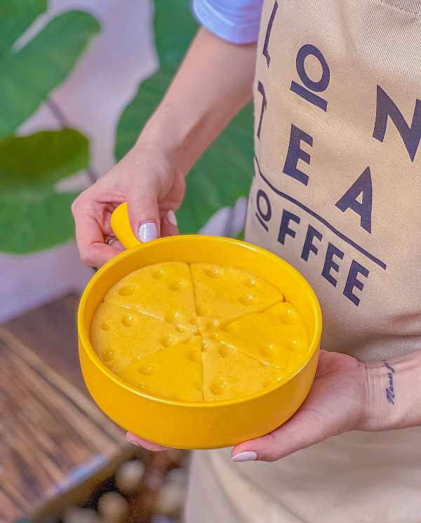 Mẫu đồng phục tạp dề của nhân viên tại Long Tea & Coffee - Hình 2