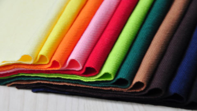 Chất liệu may áo nên có sự chọn lọc kĩ lưỡng