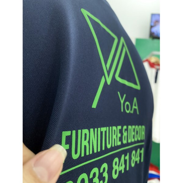 Logo in lưng áo đồng phục