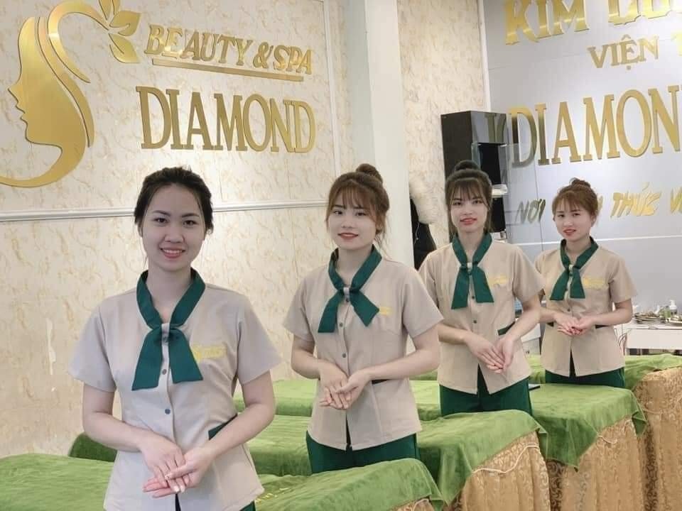 Mẫu đồng phục nhân viên tại Diamond Beauty Spa