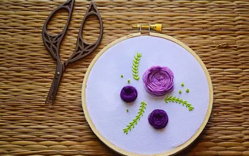 Hướng dẫn thêu hoa hồng bằng mũi Woven Spider Wheel