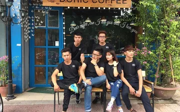 Những rắc rối khi may áo thun đồng phục quán bar café bạn nên biết