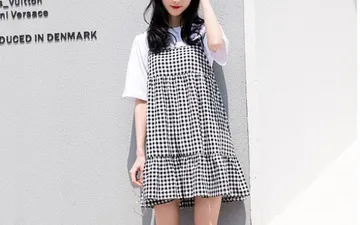 Mặc gì với áo thun trơn để trở nên thời trang?