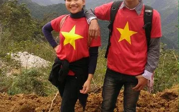 Áo thun cờ đỏ sao vàng – Người bạn thân trong mọi tủ đồ