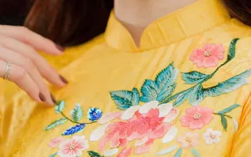 Các mẫu áo dài thêu tay đẹp nhất 2021