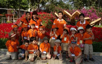 Đặt áo đồng phục lớp đẹp có cổ uy tín