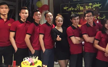 Tại sao nên chọn áo phông đồng phục nhà hàng?