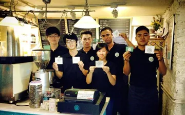 Đặt áo thun đồng phục quán bar độc đáo