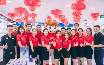 Mẫu thiết kế áo đồng phục CellphoneS có gì đặc biệt?