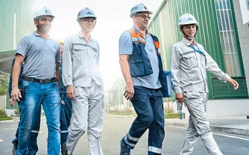 Top 10+ Mẫu đồng phục cơ khí thiết kế đẹp nhất hiện nay