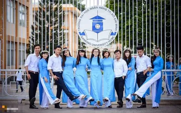 Ý nghĩa áo đồng phục đại học ngân hàng TPHCM