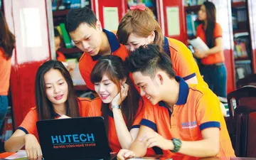 Top 12+ Mẫu đồng phục đại học xây dựng nổi tiếng