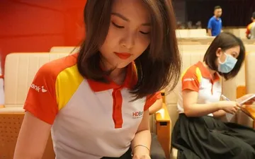 Mẫu thiết kế đồng phục HD Bank mới nhất có gì đặc biệt?