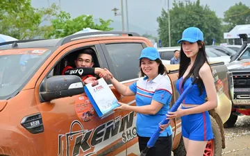 Mẫu đồng phục nhân viên PG PVOIL mới nhất