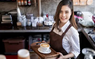 5 Ý tưởng thiết kế áo đồng phục quán cà phê đẹp ấn tượng