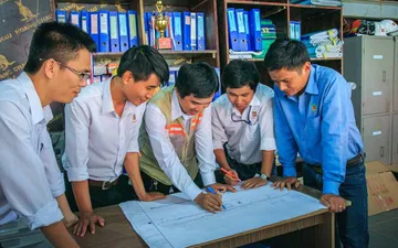 Tăng cơ hội thắng thầu nhờ thiết kế đồng phục xây dựng chuyên nghiệp