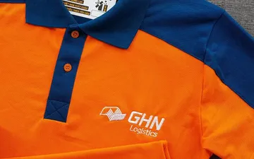 Thế nào là mẫu thiết kế logo chữ in áo đồng phục đẹp?