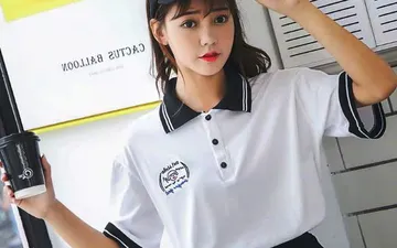 Lợi ích của logo trắng đen in áo đồng phục không phải ai cũng biết