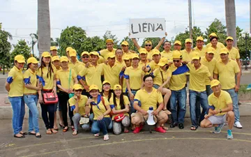 Mẫu thiết kế áo đồng phục du lịch đẹp 