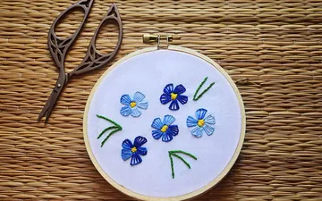 Thêu hoa Lưu Ly bằng mũi Blanket Stitch