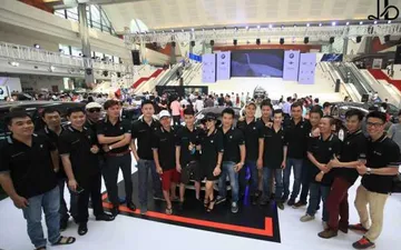Ý nghĩa đằng sau đồng phục BMW là gì?