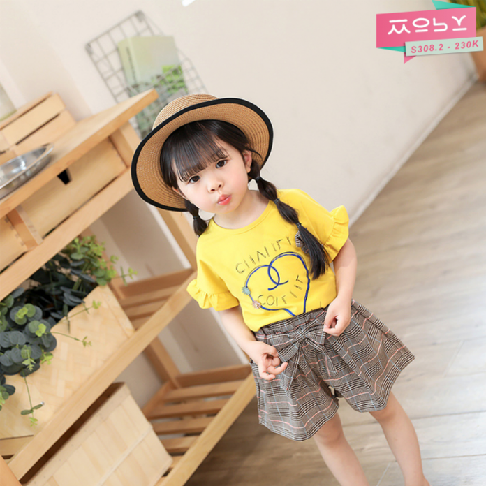 Quần áo trẻ em may bằng vải cotton mềm