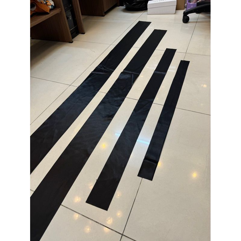 Dây vải đen buộc cờ rủ - Hình 2