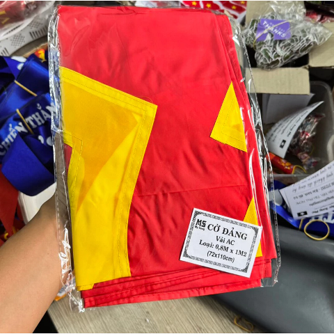 Hình ảnh lá cờ thực tế - Hình 4