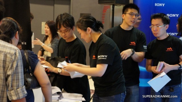 Mẫu áo thun đồng phục của Sony