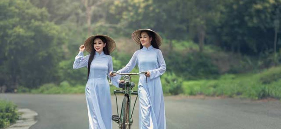 Bạn biết gì về ý nghĩa của các màu sắc trong áo dài Việt Nam