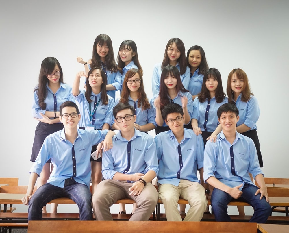 Đồng phục có thể hiểu là các loại quần áo giống nhau